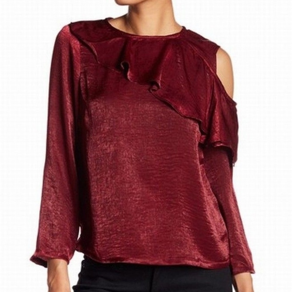 ❤️‍🔥 NWT SALE Red Wine Satin Ruffle Cold Shouler Top M